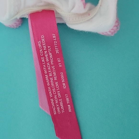 Victoria's Secret Pink Low Rise Thong - Picture 12 of 12